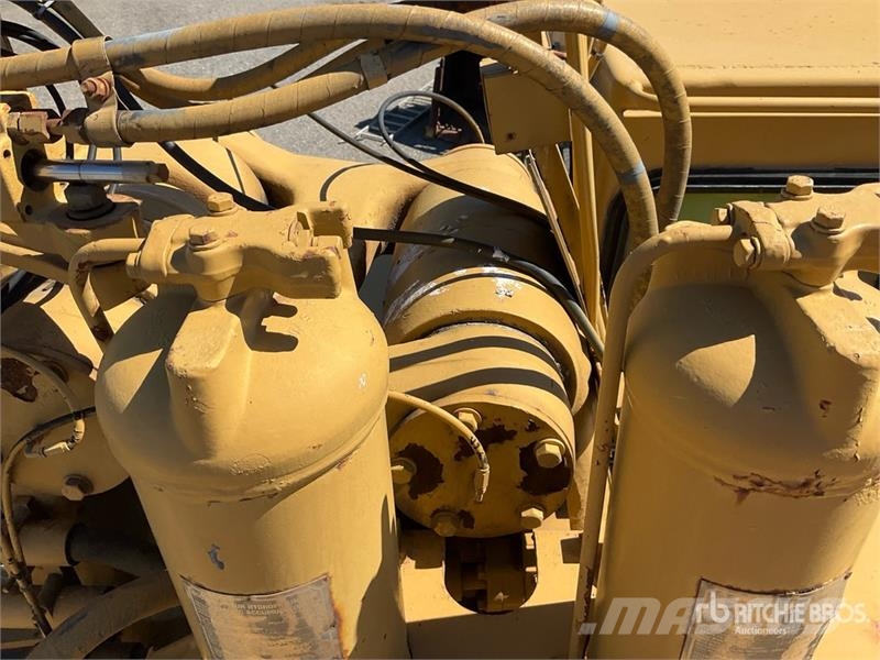 CAT 631E Scrapers