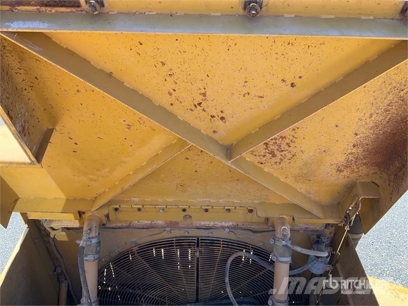 CAT 631E Scrapers