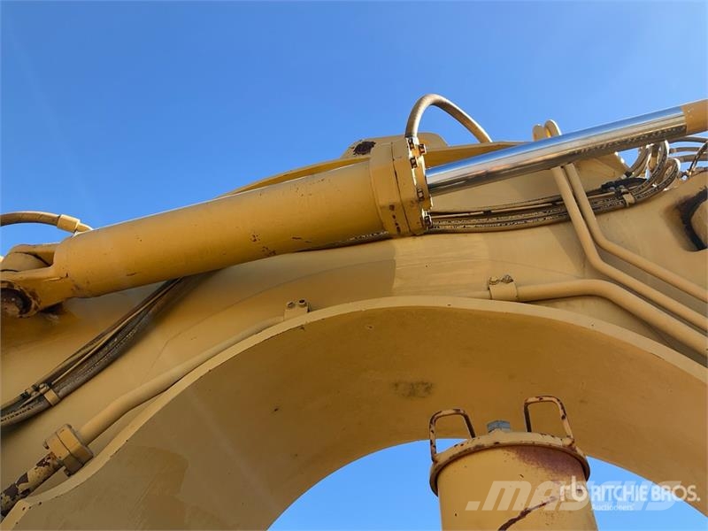 CAT 631E Scrapers