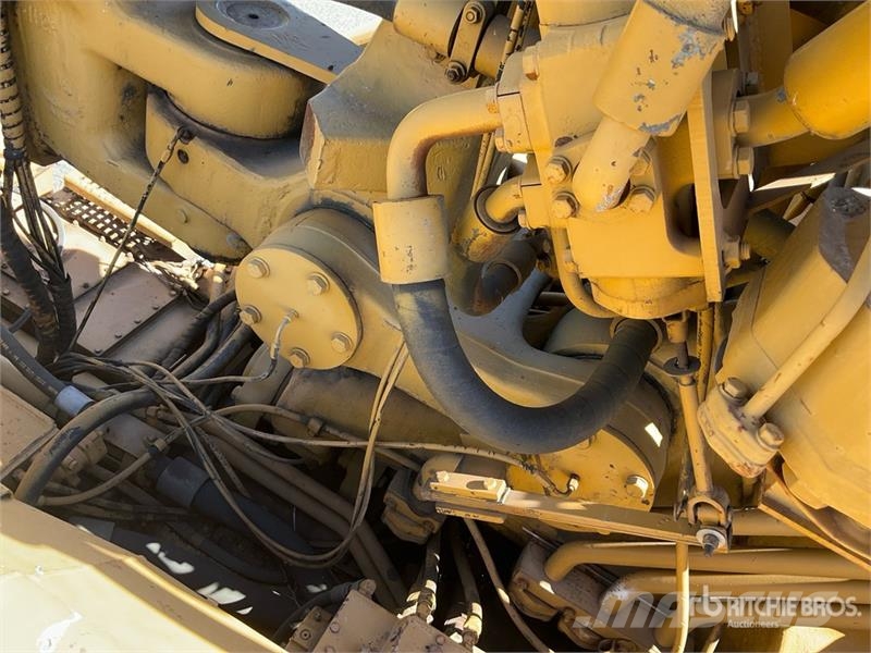 CAT 631E Scrapers