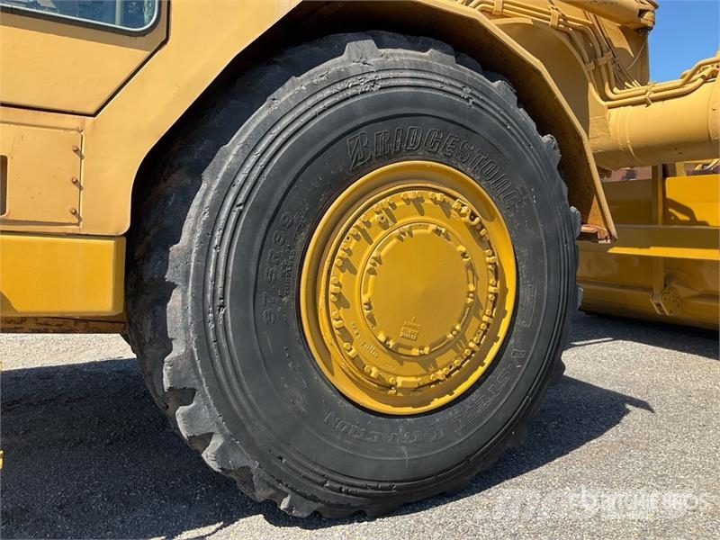 CAT 631E Scrapers