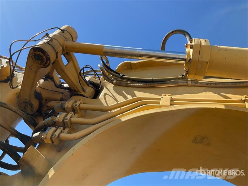 CAT 631E Scrapers