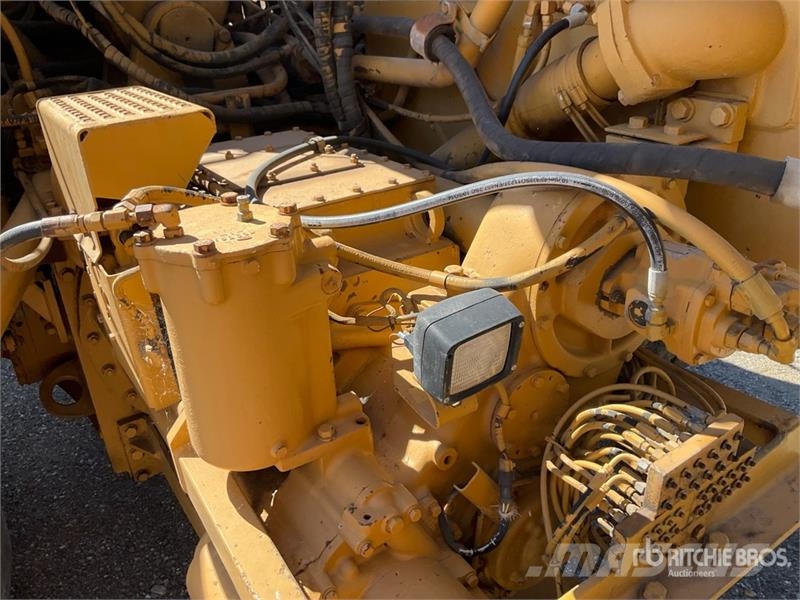CAT 631E Scrapers