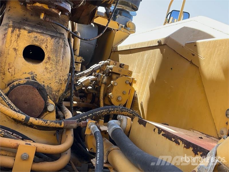 CAT 631E Scrapers