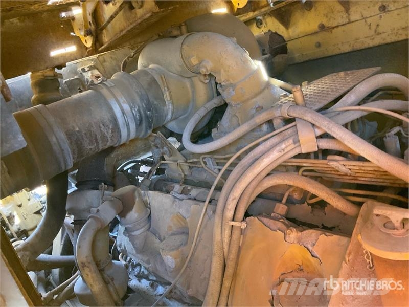 CAT 631E Scrapers