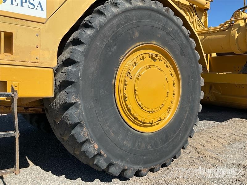 CAT 631E Scrapers