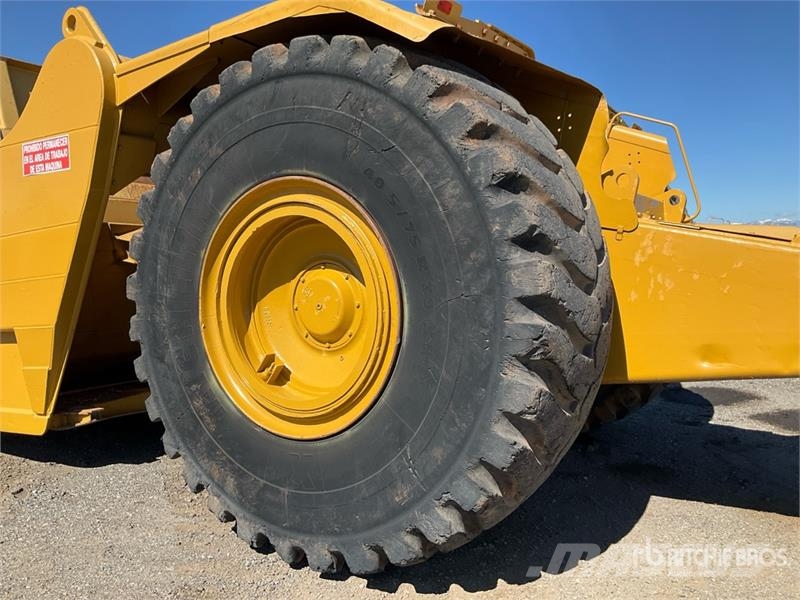 CAT 631E Scrapers