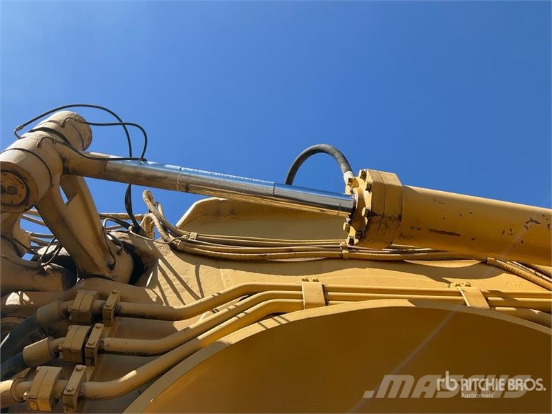CAT 631E Scrapers