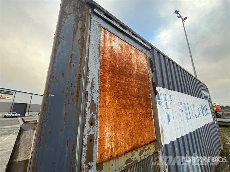 CAT 700 700 kVA Hooklift Containerized Generator Set Dīzeļģeneratori