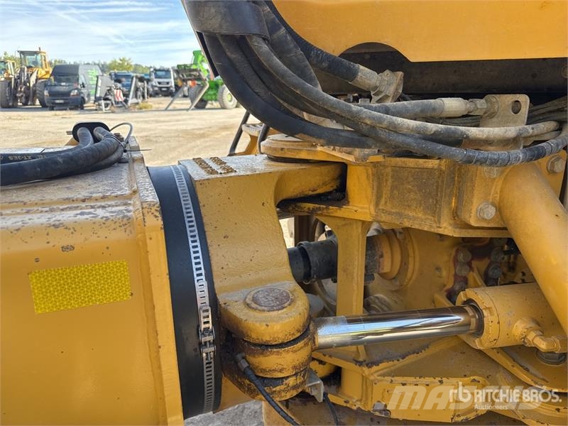 CAT 730C Csuklósdömperek