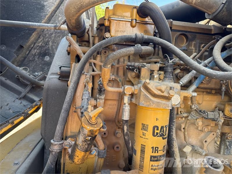 CAT 730C Csuklósdömperek