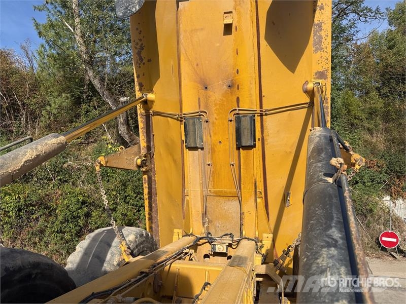 CAT 730C Csuklósdömperek
