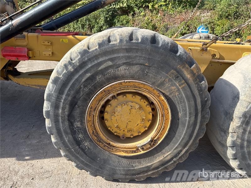 CAT 730C Csuklósdömperek