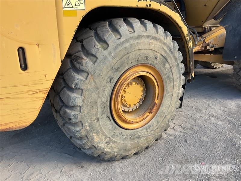 CAT 740 Csuklósdömperek