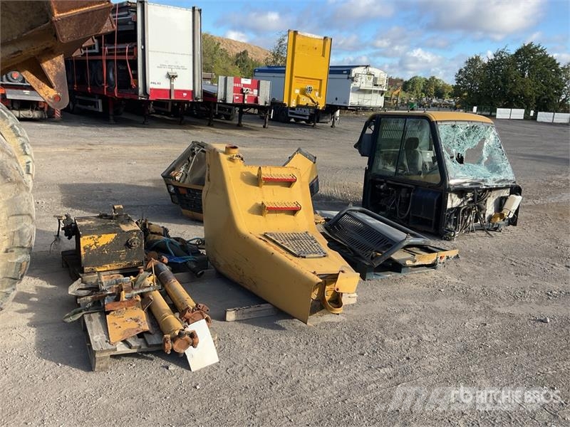 CAT 740 Csuklósdömperek
