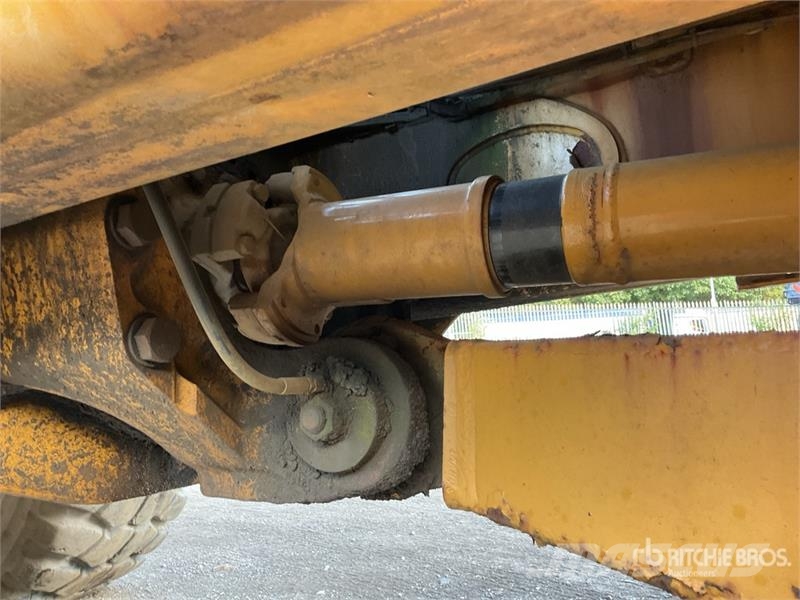 CAT 740 Csuklósdömperek