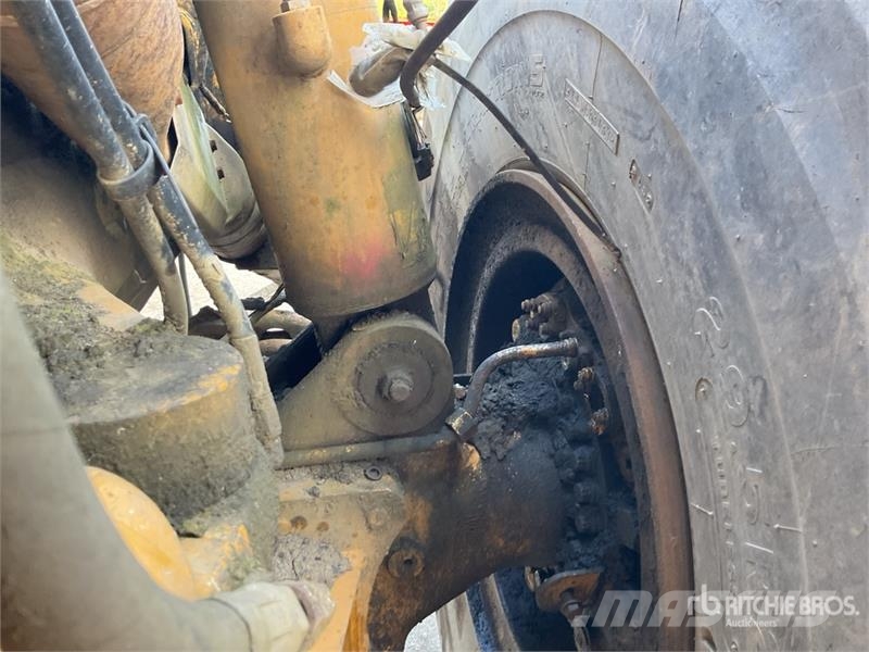 CAT 740 Csuklósdömperek