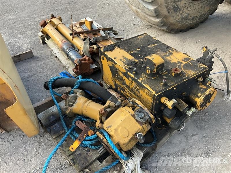 CAT 740 Csuklósdömperek