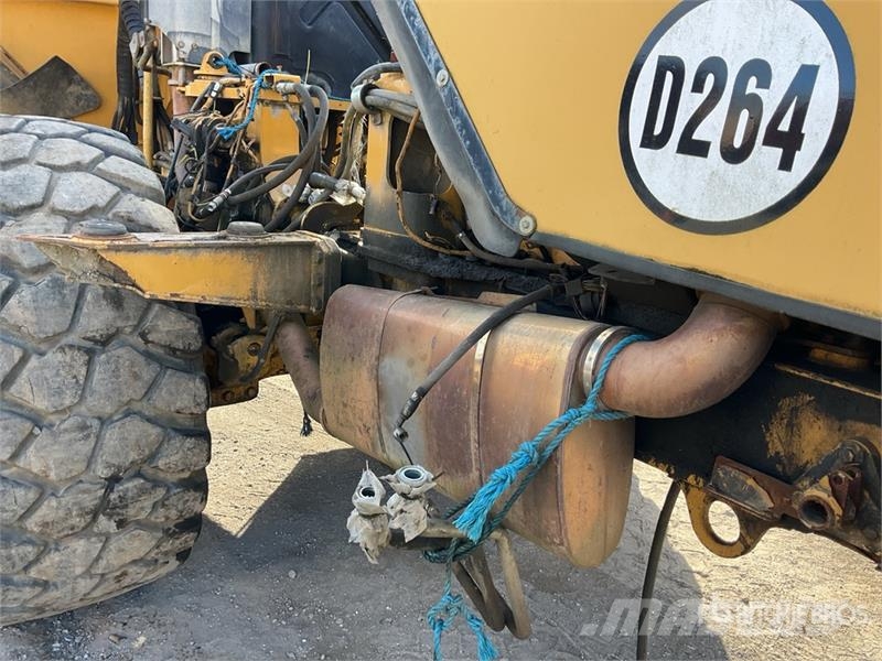 CAT 740 Csuklósdömperek
