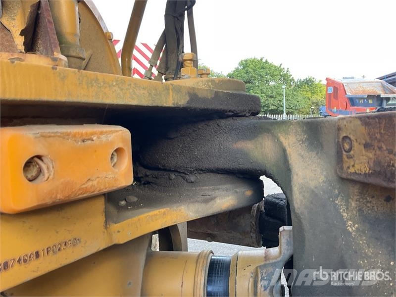 CAT 740 Csuklósdömperek