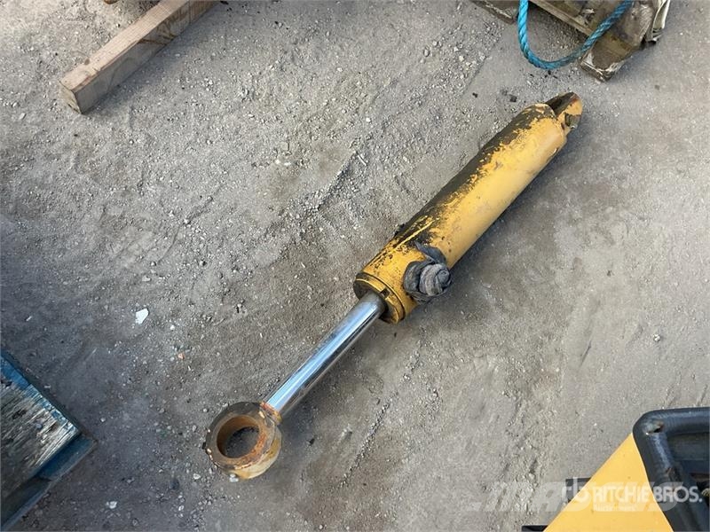 CAT 740 Csuklósdömperek