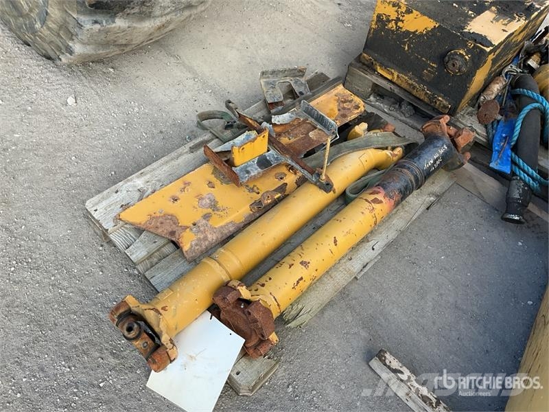 CAT 740 Csuklósdömperek