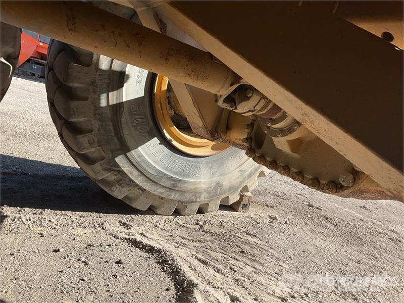 CAT 740 Dumpers articolati
