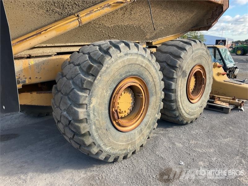 CAT 740 Csuklósdömperek