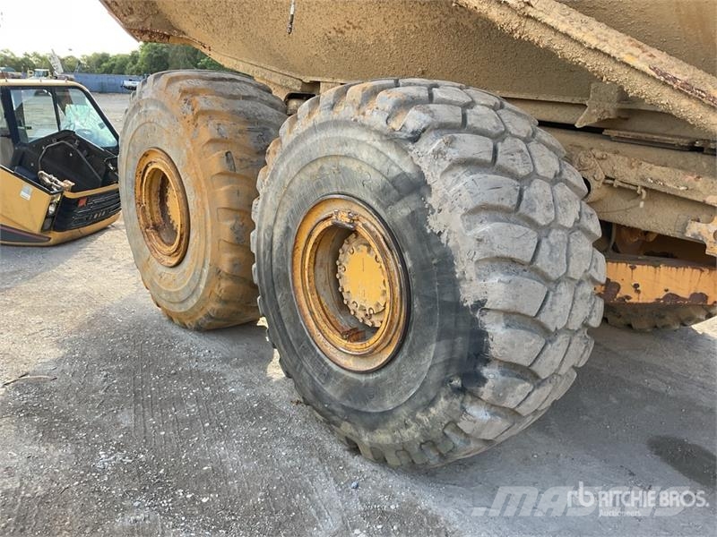 CAT 740 Csuklósdömperek