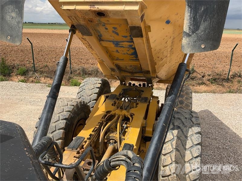 CAT 745C ساحبات مفصلية