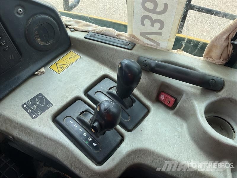 CAT 745C ساحبات مفصلية