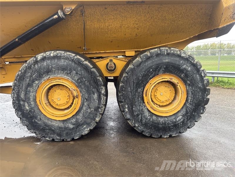 CAT 745C Liigendraamiga pinnaseveokid
