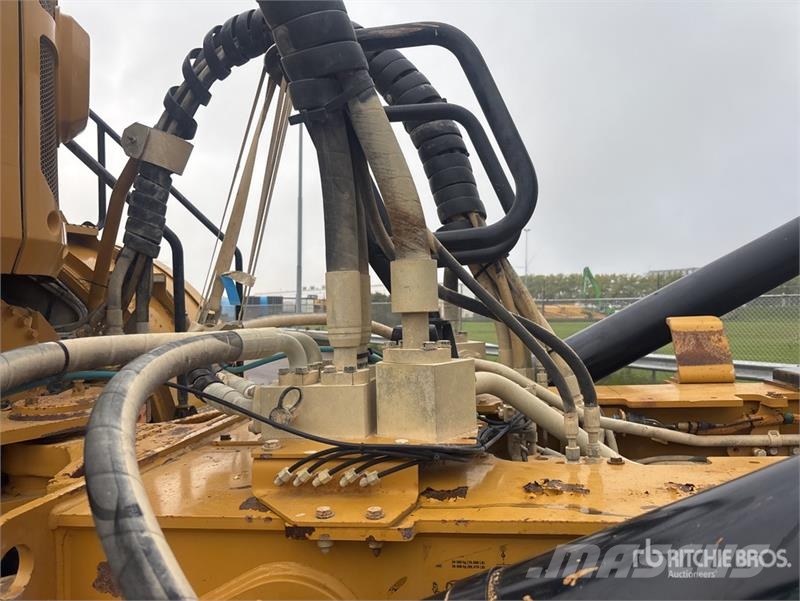 CAT 745C Liigendraamiga pinnaseveokid