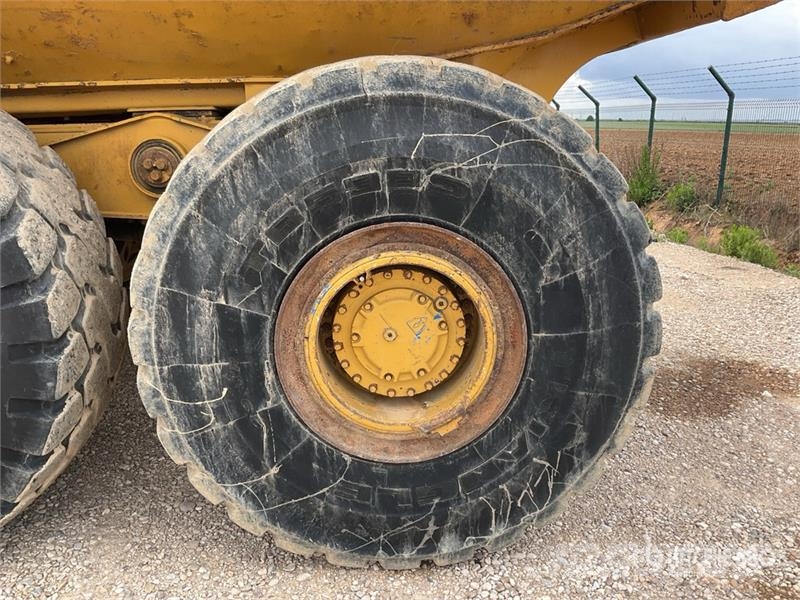 CAT 745C ساحبات مفصلية