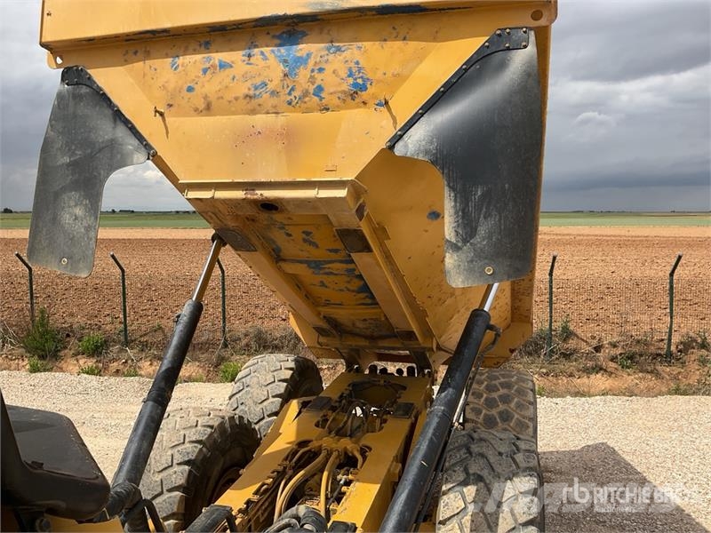 CAT 745C ساحبات مفصلية