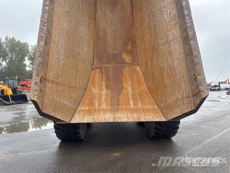 CAT 745C Liigendraamiga pinnaseveokid
