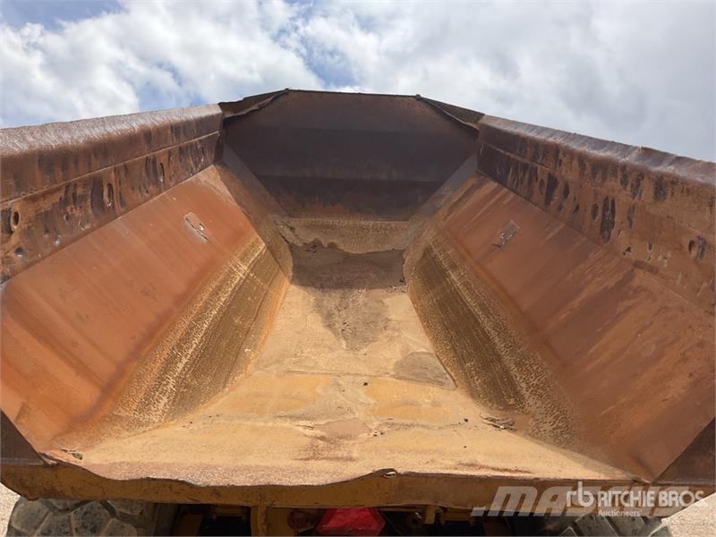 CAT 745C ساحبات مفصلية