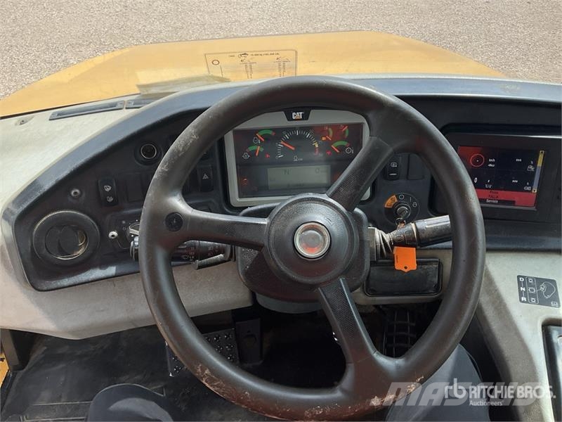 CAT 745C ساحبات مفصلية