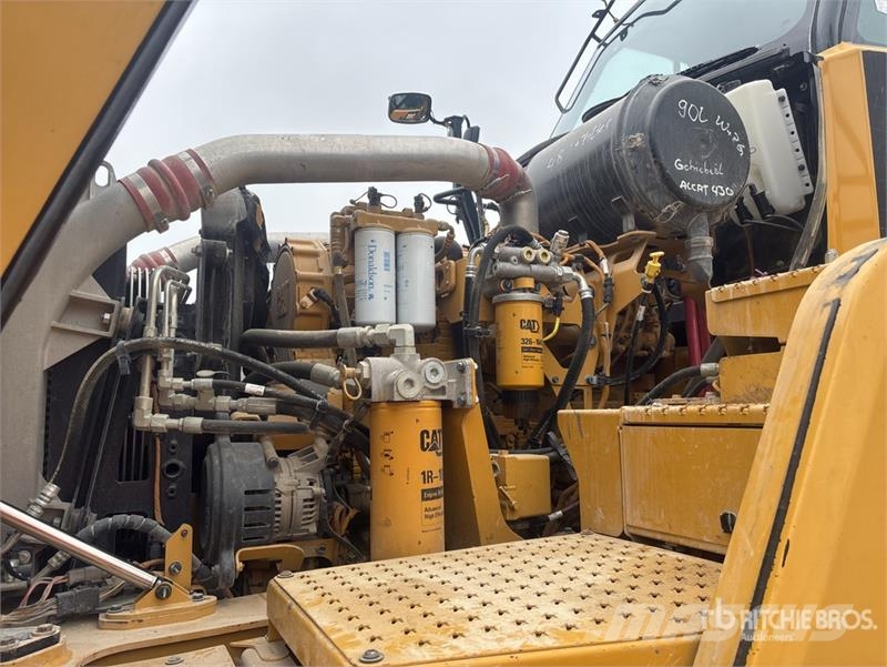CAT 745C Liigendraamiga pinnaseveokid