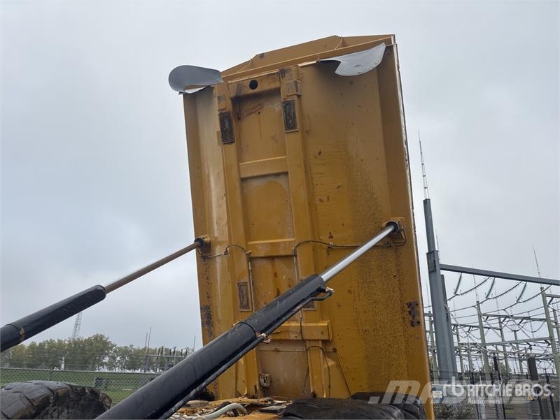 CAT 745C Liigendraamiga pinnaseveokid