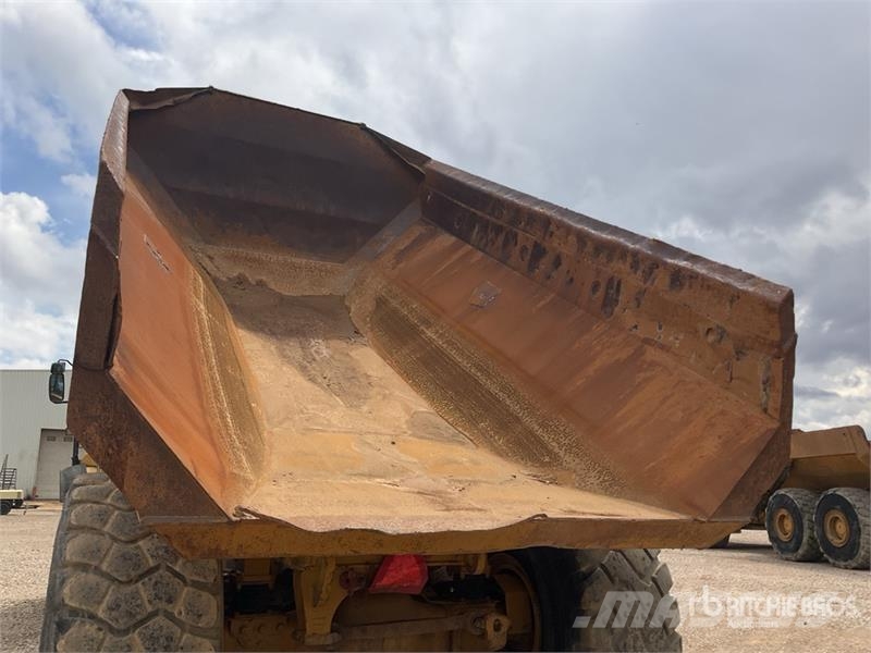 CAT 745C ساحبات مفصلية