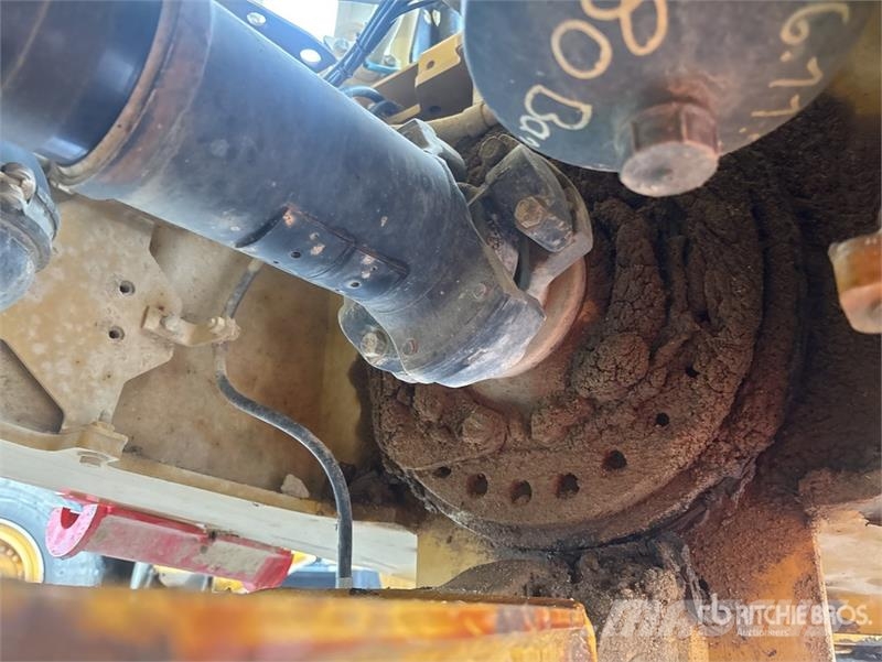 CAT 745C Liigendraamiga pinnaseveokid