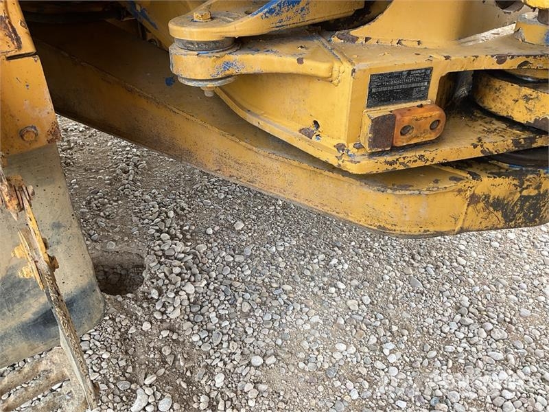 CAT 745C ساحبات مفصلية
