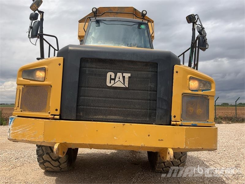 CAT 745C ساحبات مفصلية