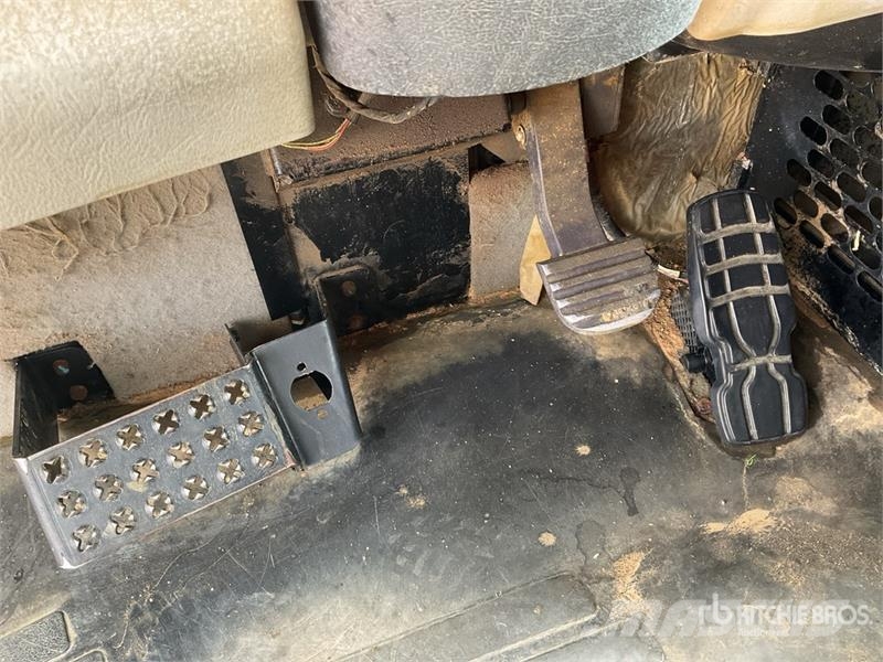 CAT 745C ساحبات مفصلية