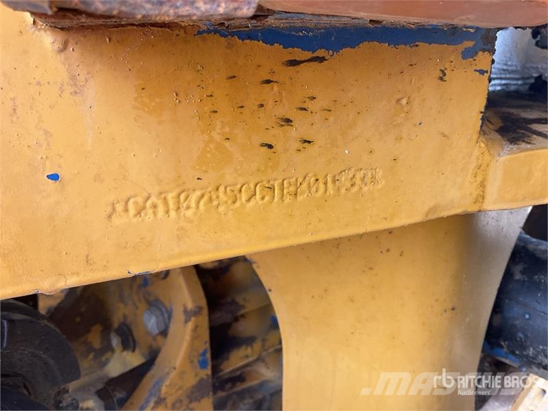 CAT 745C ساحبات مفصلية