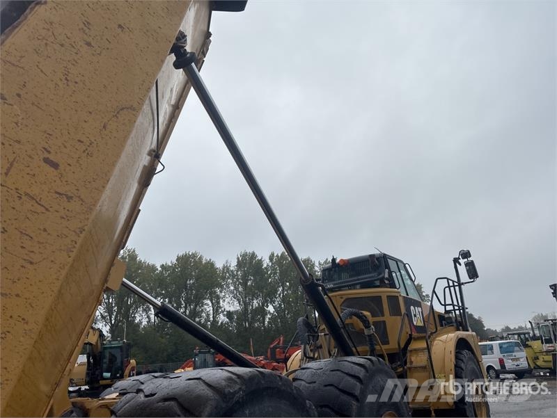 CAT 745C Liigendraamiga pinnaseveokid