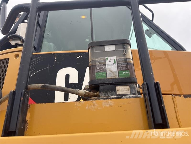 CAT 745C Liigendraamiga pinnaseveokid