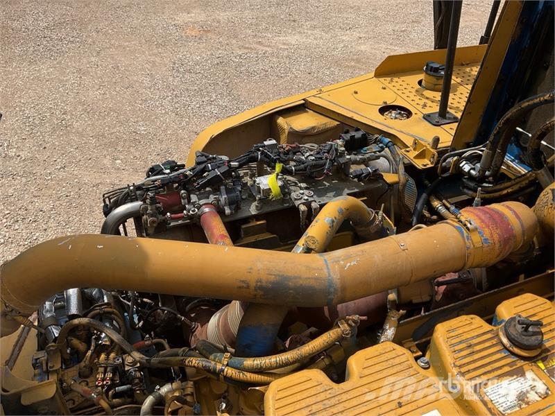 CAT 745C ساحبات مفصلية