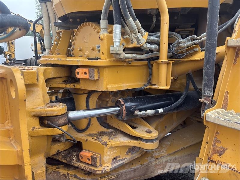 CAT 745C Liigendraamiga pinnaseveokid